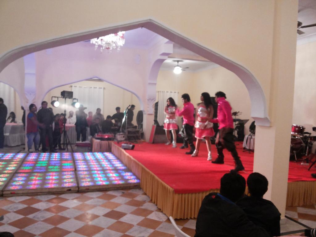 V Resorts Rajmahal Orchha Bagian luar foto