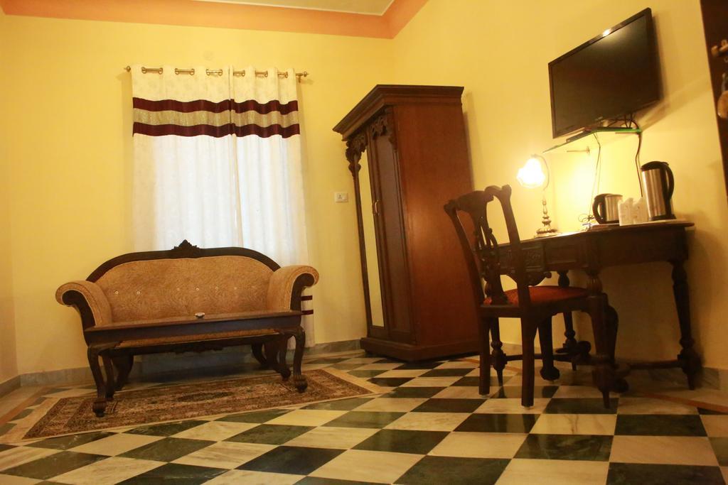 V Resorts Rajmahal Orchha Bagian luar foto