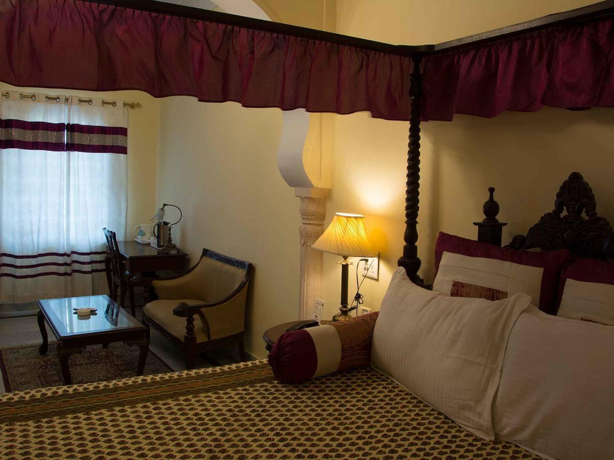 V Resorts Rajmahal Orchha Bagian luar foto