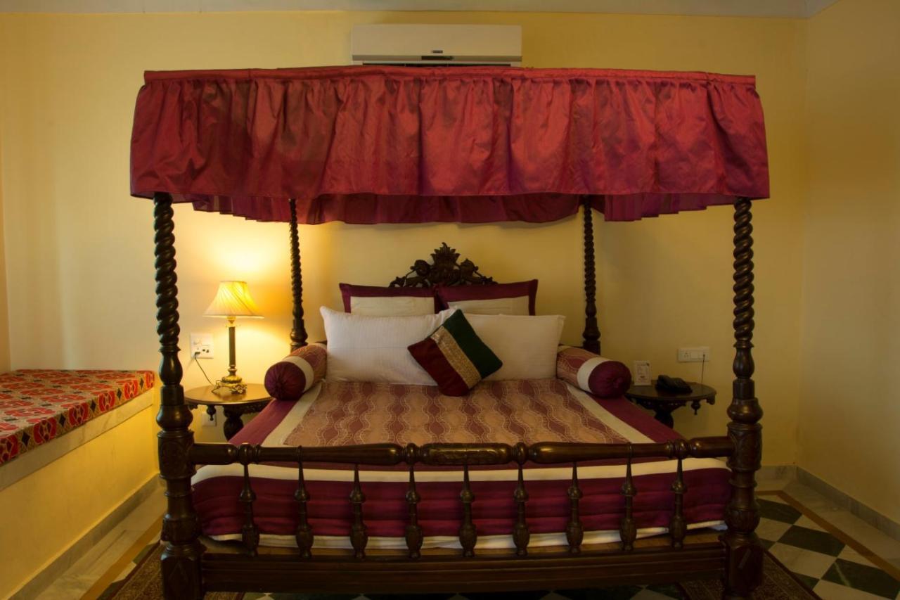 V Resorts Rajmahal Orchha Bagian luar foto