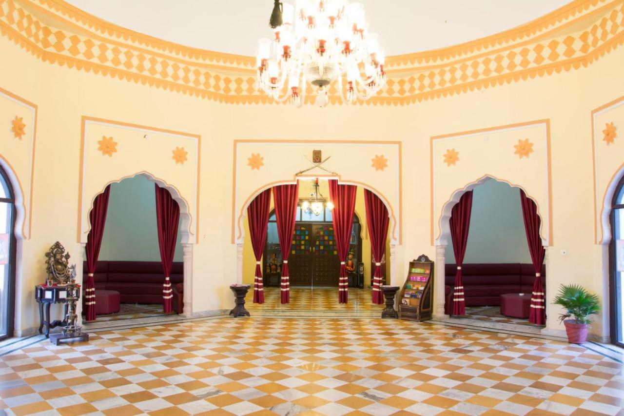V Resorts Rajmahal Orchha Bagian luar foto